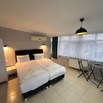 Asparagus Hotel & Suites Old City