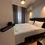 Asparagus Hotel & Suites Old City