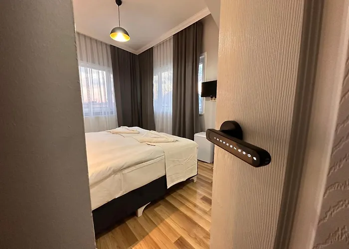 Asparagus Hotel & Suites Old City